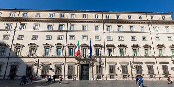 Decreto Omnibus 2025: proroga Superbonus Sisma, bonus mamme e fondi per lo staff housing